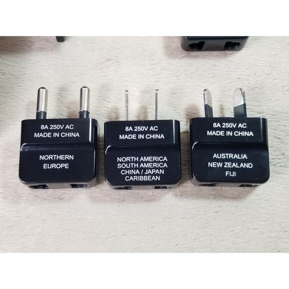 Insignia Travel Converter & 5 Adapter Plugs + Case Color Black NS-MTC1875 - Picture 5 of 12